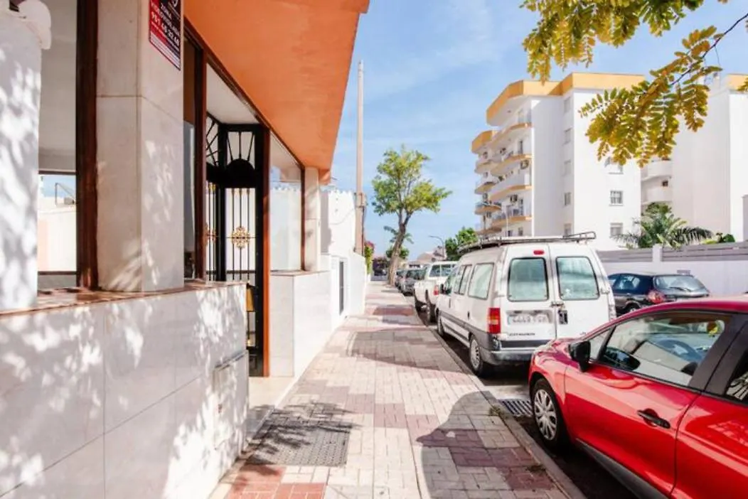 Blue Sky Apartment توريمولينوس